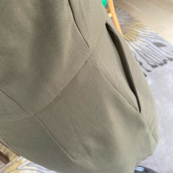 Adorable Romper - Picture 4 of 4